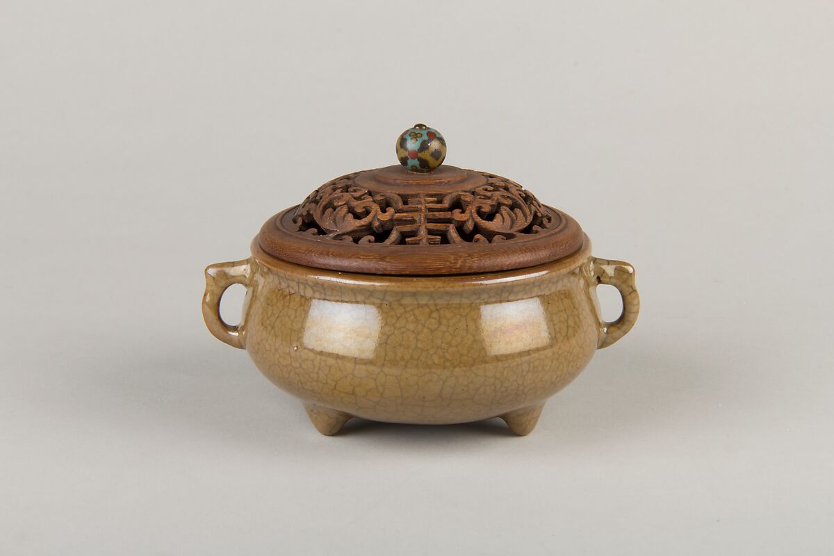 Incense Burner, Porcelain with a crackled coffee-brown glaze, China 