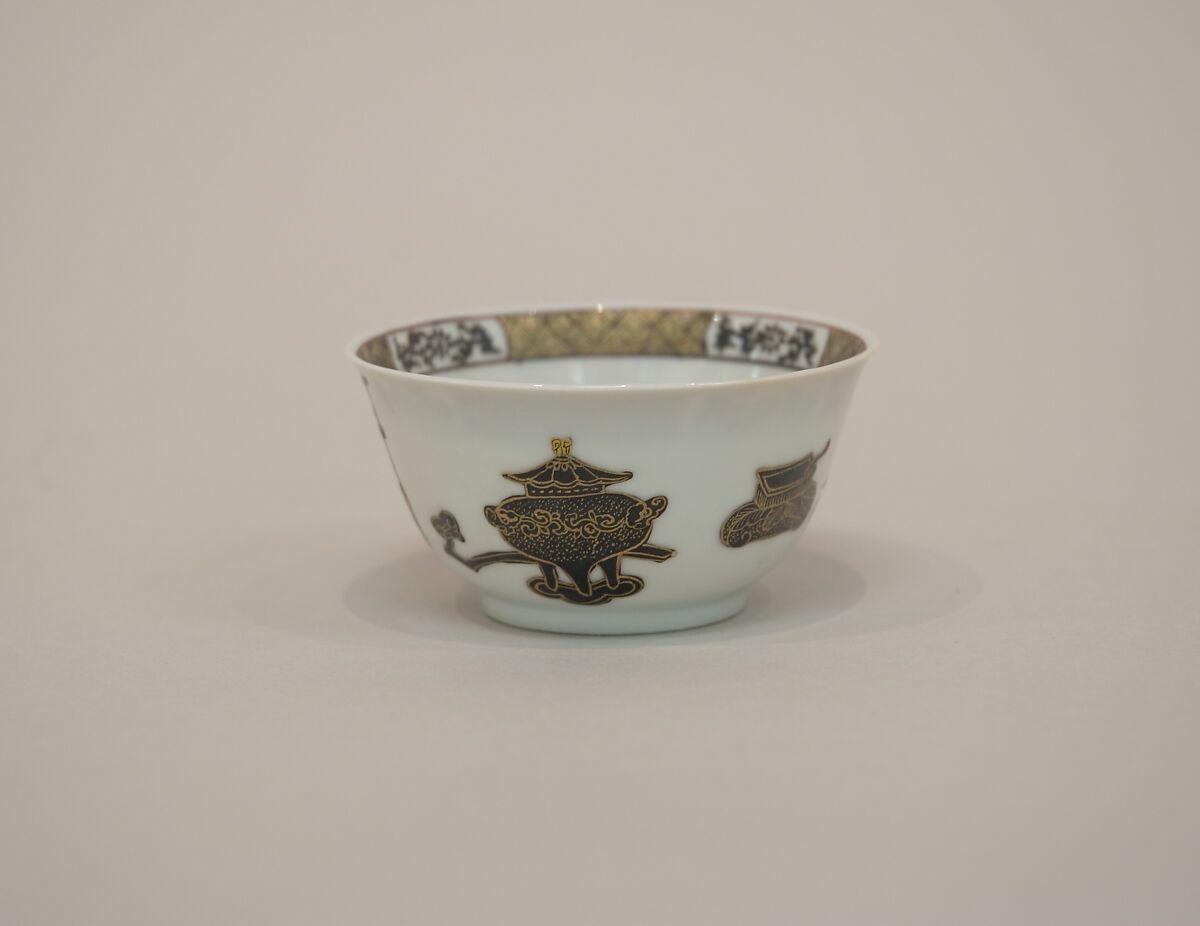Cup, Porcelain painted in overglaze black enamel and gilt, China