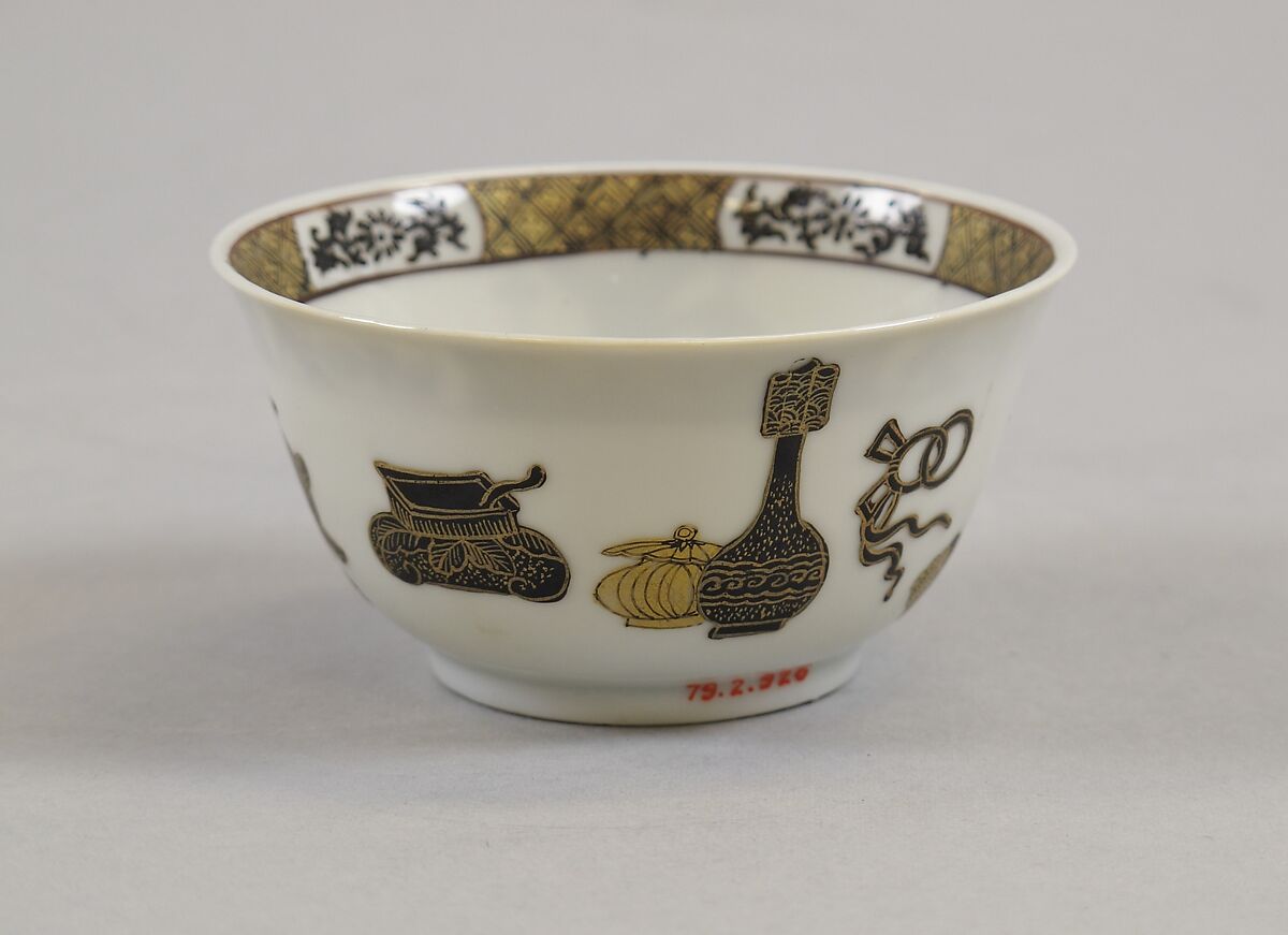 Cup, Porcelain painted in overglaze black enamel and gilt, China 