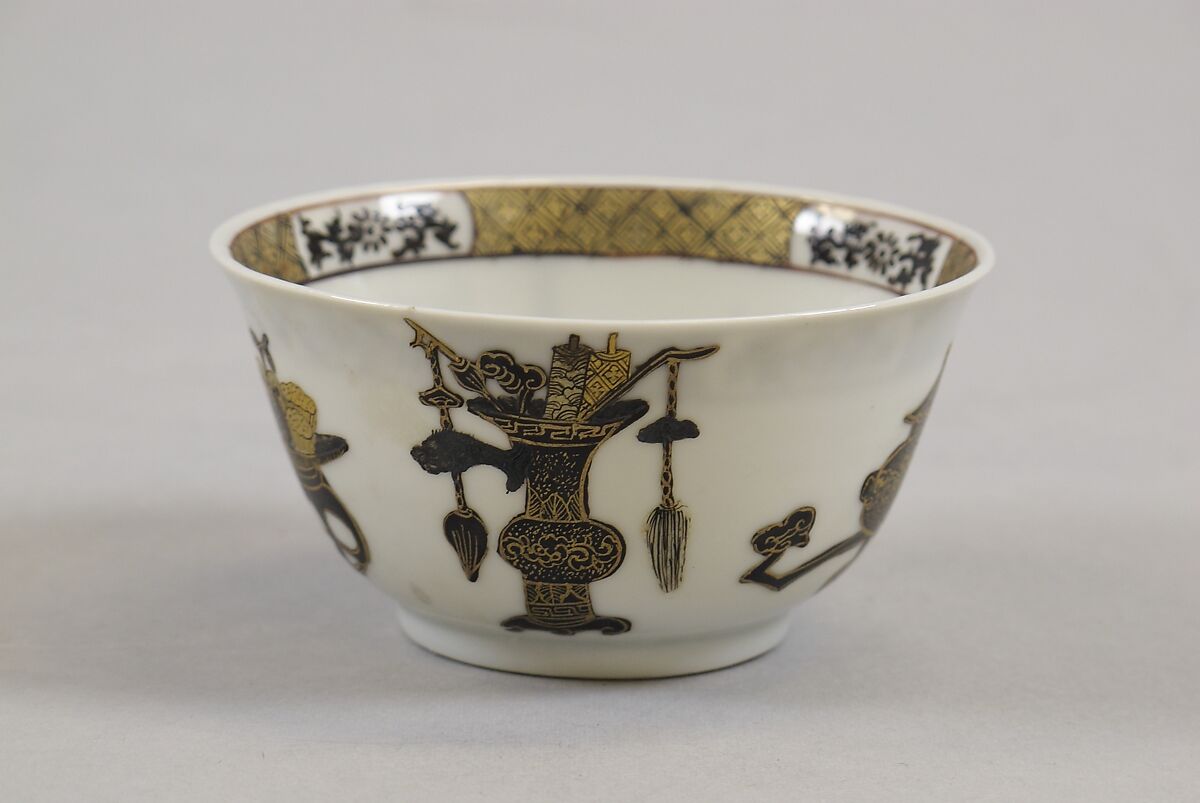 Cup, Porcelain painted in overglaze black enamel and gilt, China