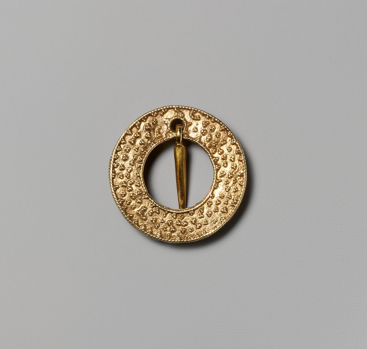 Ring Brooch, Gold, spinels, and sapphires, German