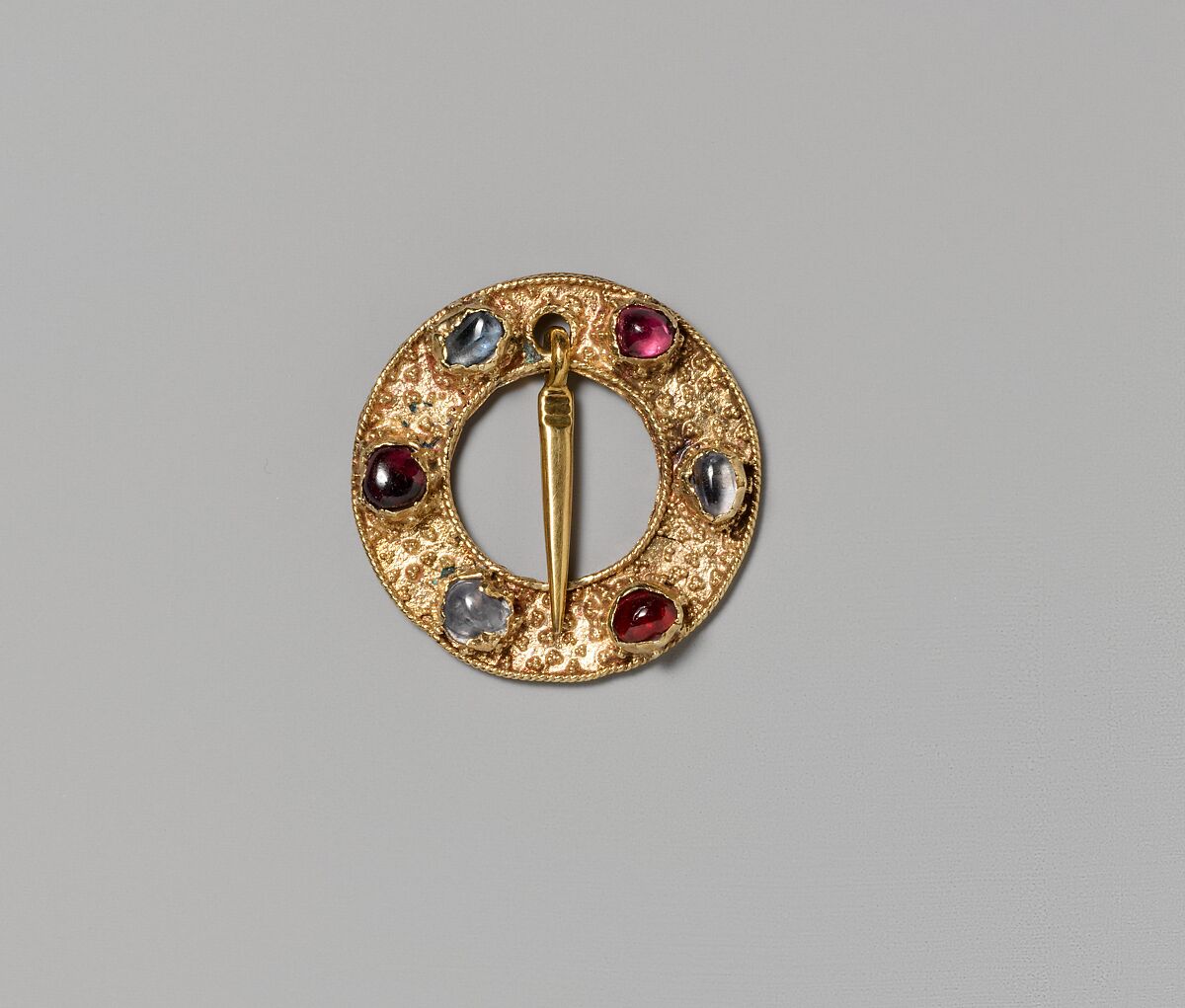 Ring Brooch, Gold, spinels, and sapphires, German 
