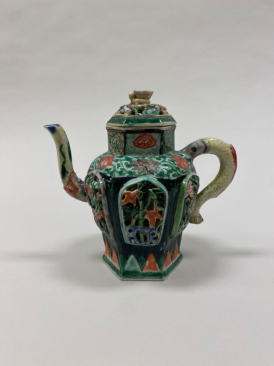 Hexagonal ewer, Porcelain painted in overglaze polychrome enamels (Jingdezhen ware), China 