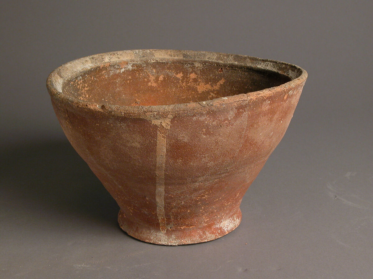 Bowl, Earthenware, slip decoration, Coptic 