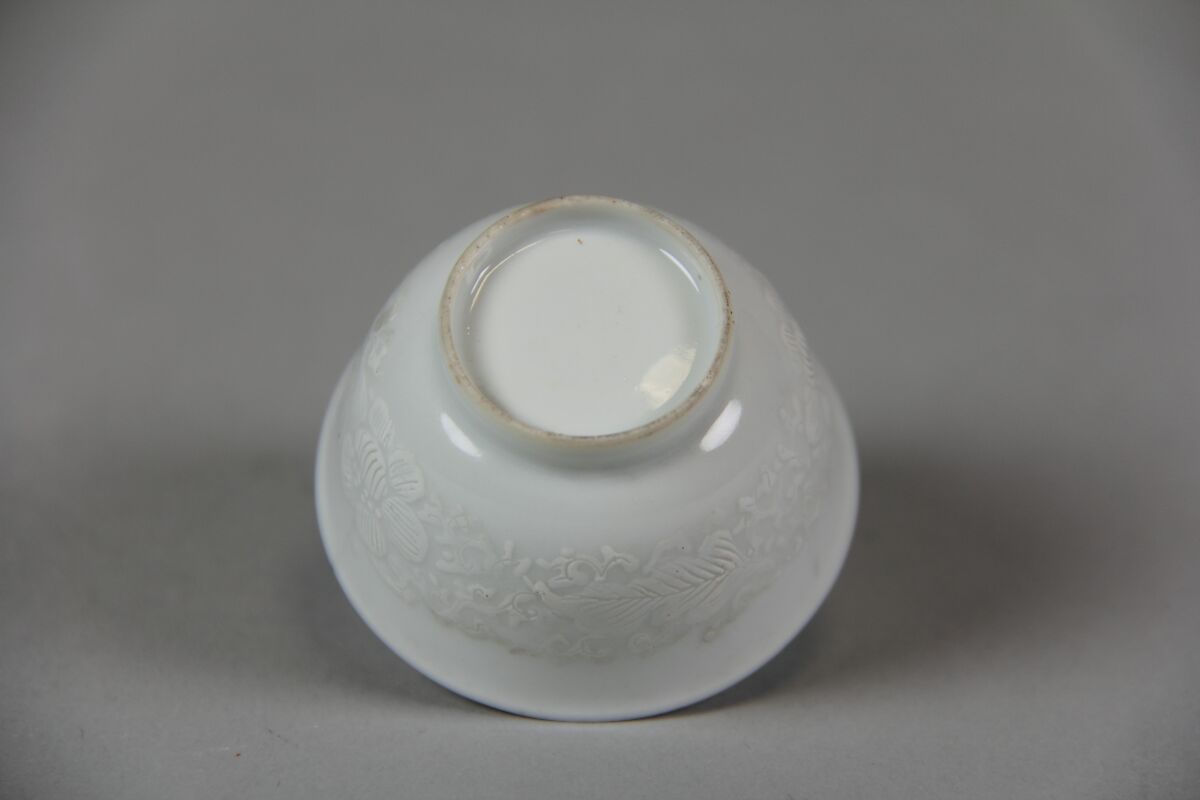 Cup, Porcelain painted in white enamel and gilt, China