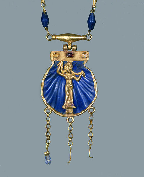 Necklace and Pendant with Aphrodite Anadyomene, Gold, lapis lazuli, garnet ( ? ), and rock crystal 