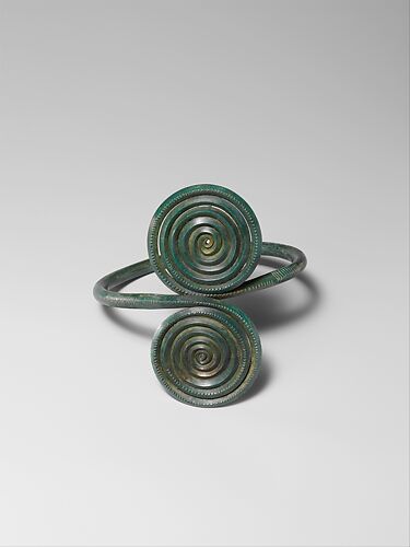 Armband with Spirals