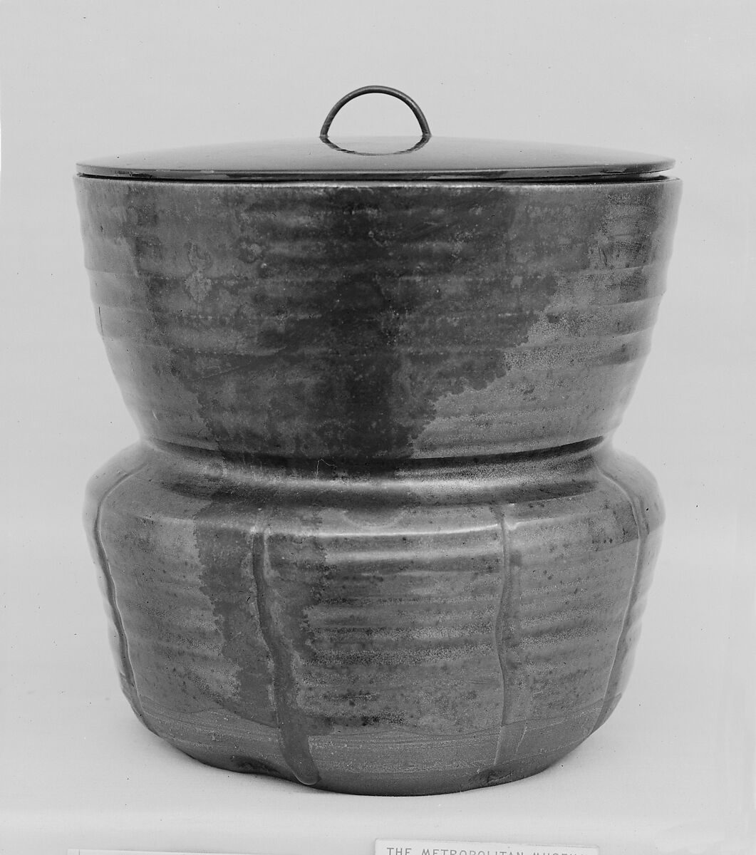 Water Jar, Clay with right-handed itogiri, covered with streaked glaze (Seto ware), Japan 