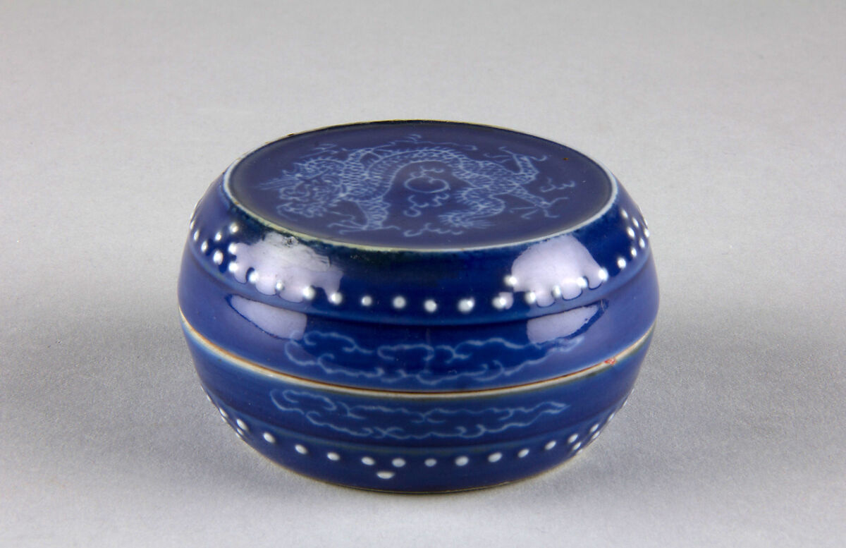 Seal paste box with dragon, Porcelain with reserved white ornament under blue glaze (Jingdezhen ware), China