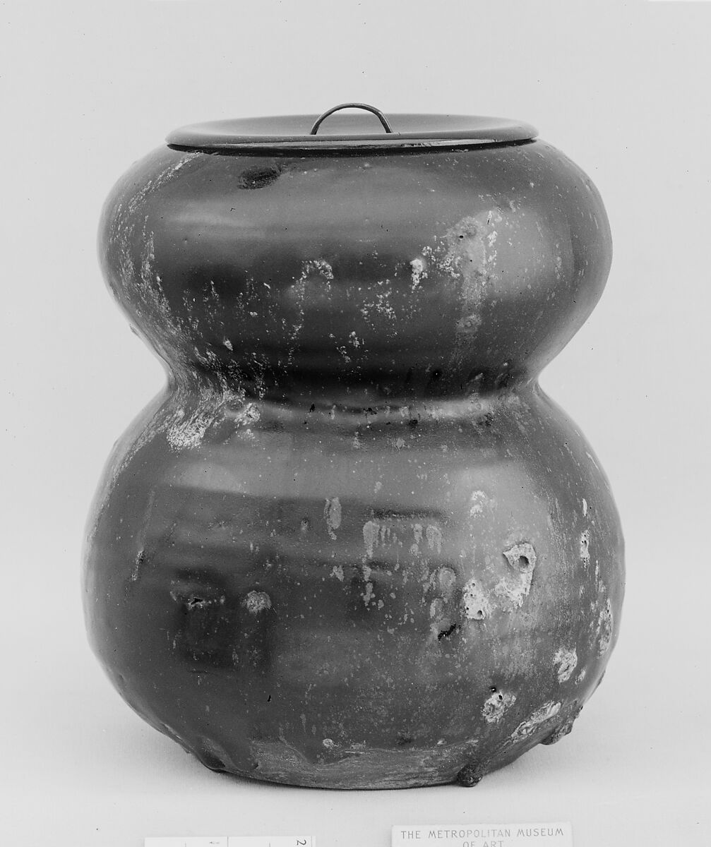 Jar, Flecks of white covered with rich black glaze, Japan 