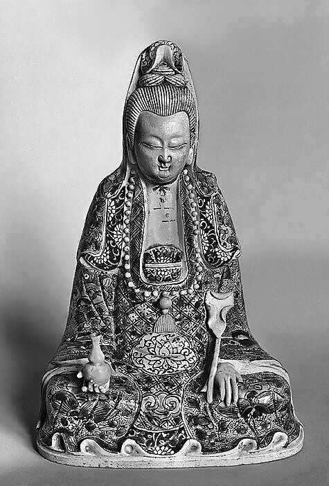 Figure of bodhisattva Guanyin, Porcelain painted in overglaze polychrome enamels (Jingdezhen ware), China 