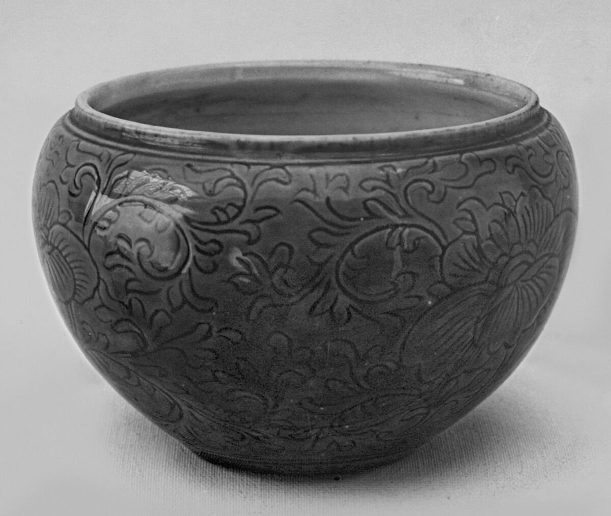Water pot with flowers, Porcelain with incised design under green glaze (Jingdezhen ware), China 
