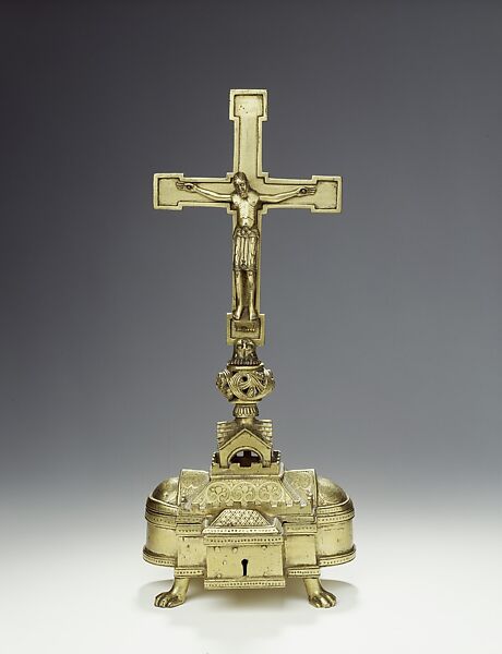 Cross on a Pyx, Copper alloy with gilding, German (Hildesheim) 