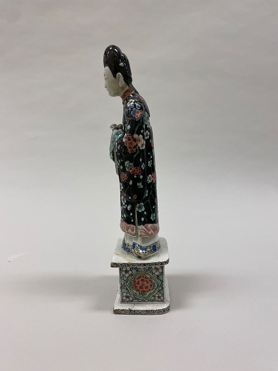 Figure of a standing lady, Biscuit with polychrome enamels (Jingdezhen ware), China