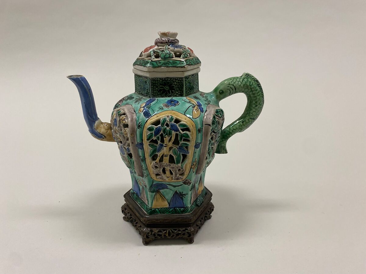 Wine pot, Porcelain painted in polychrome enamels over the biscuit (Jingdezhen ware), China 