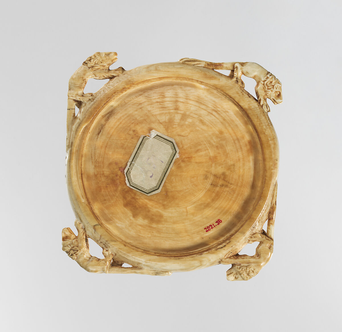 Mirror Case with scenes of paired lovers, Elephant Ivory, French