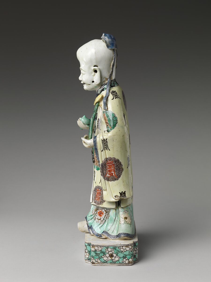 God of Longevity (Shoulao), Porcelain painted in overglaze polychrome enamels and gold (Jingdezhen ware), China