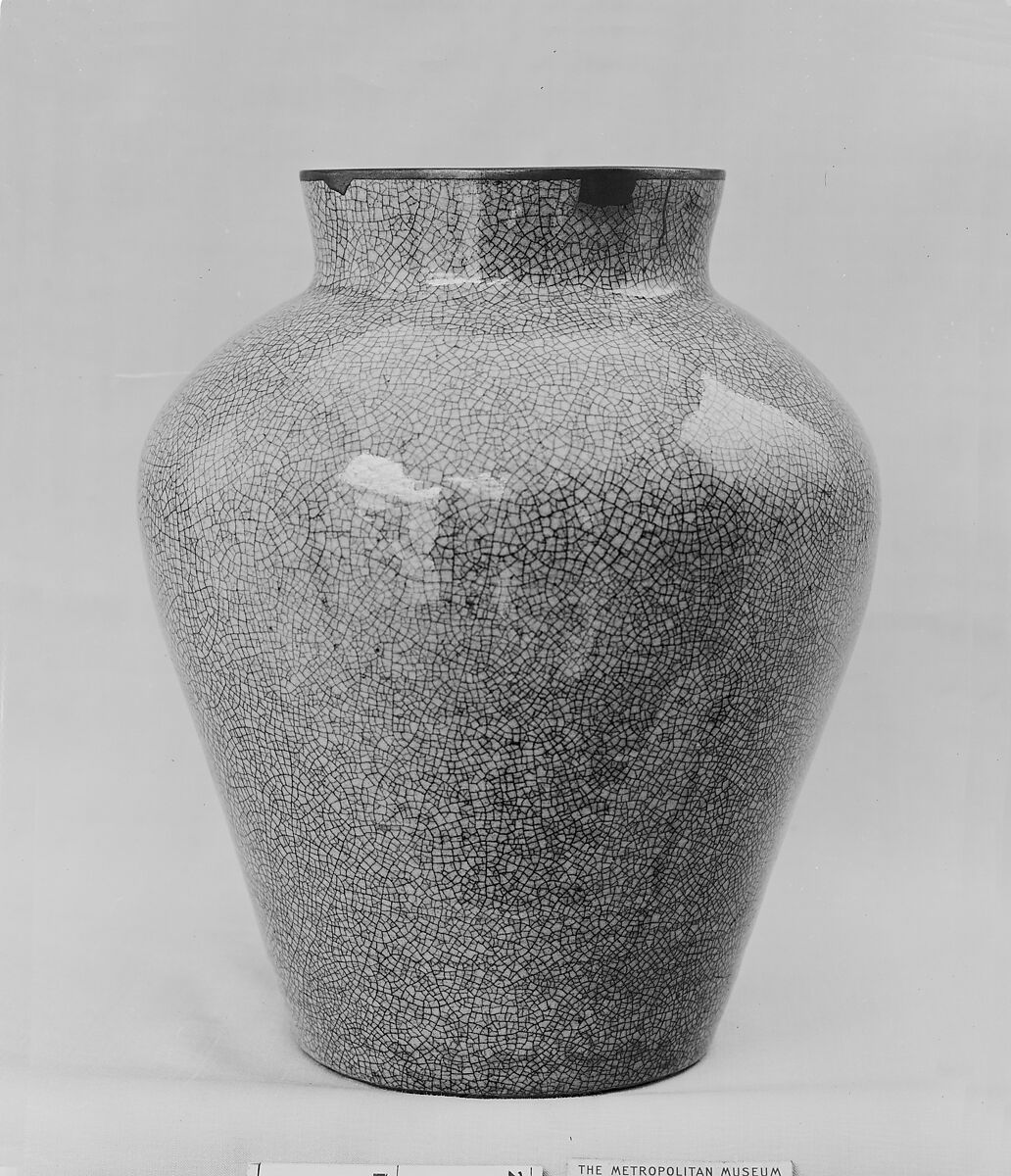 Jar, Clay covered with a finely crackled glaze (Denko ware), Japan 