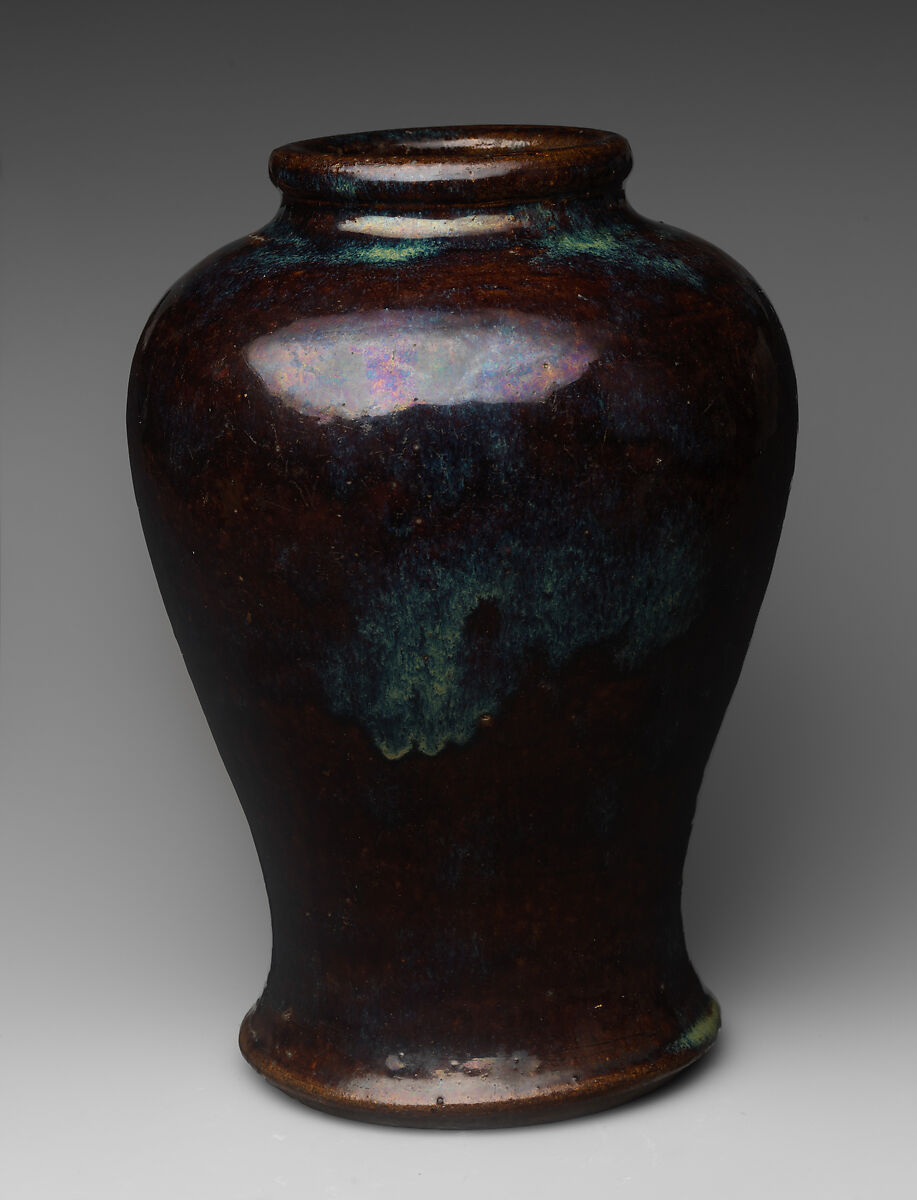 Vase, Clay covered with glaze, Japan