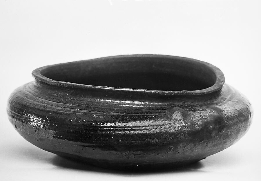 Waste-water basin, Pottery (Bizen ware), Japan 