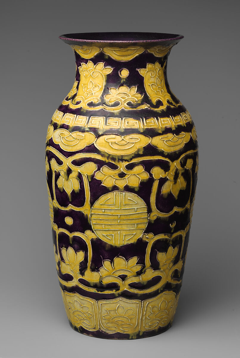 Jar, Bukkadō (Japanese), Porcelain decorated in the paste (Kairakuen ware), Japan
