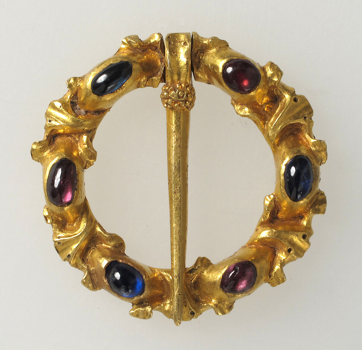 Ring Brooch, Gold, sapphire, garnet, British or French