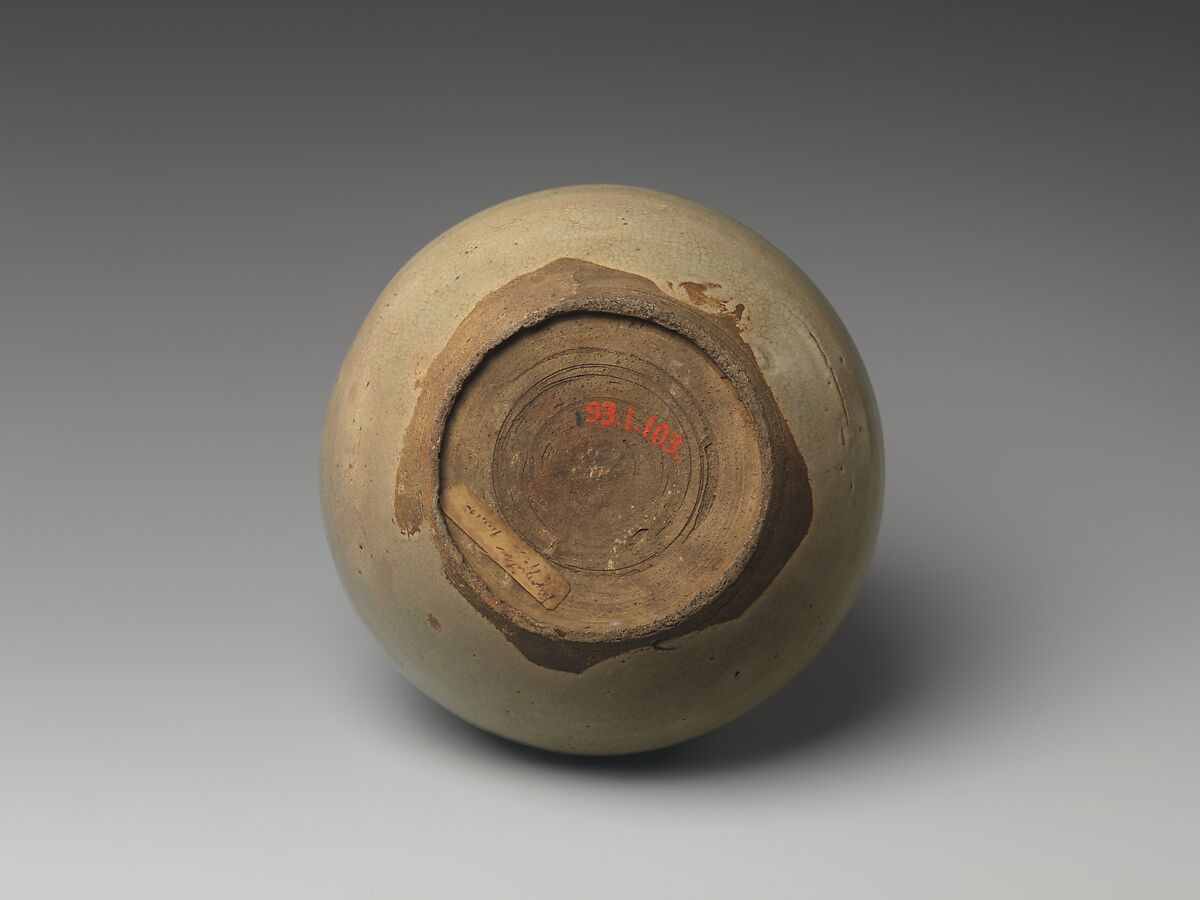 Oil Bottle, Clay with lines etched through; covered with a transparent glaze (Kiyomizu ware), Japan