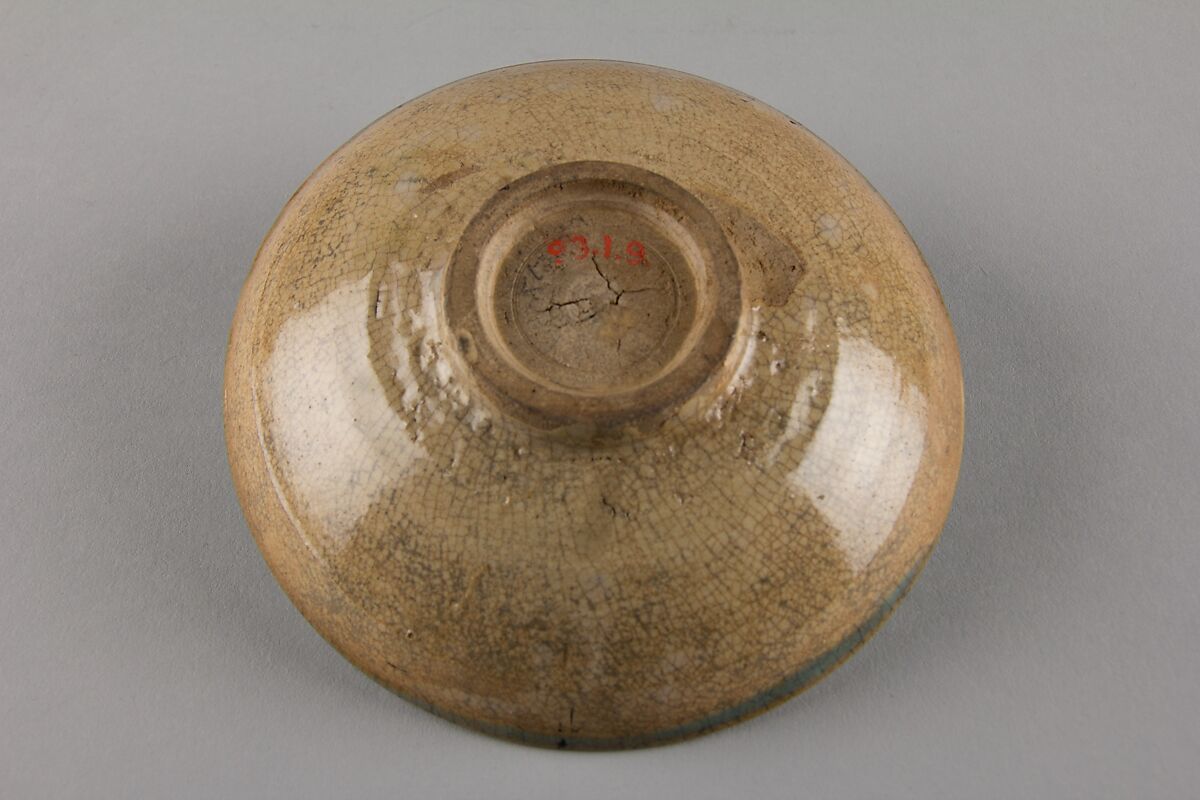 Dish, Stoneware with crackled green glaze (Fujian ware), China