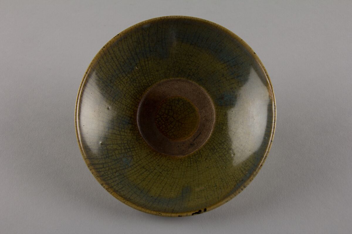 Dish, Stoneware with crackled green glaze (Fujian ware), China 
