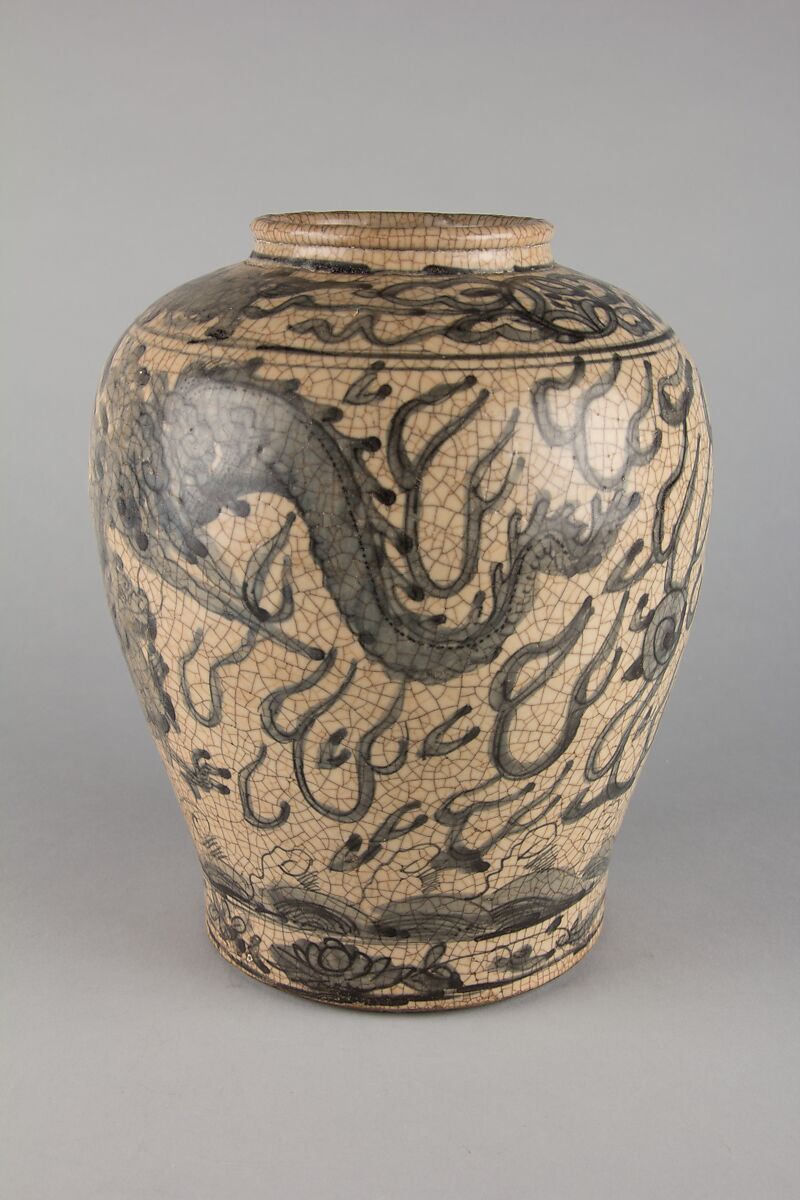 Jar with dragon, Porcelain painted in underglaze cobalt blue (Zhangzhou ware), China