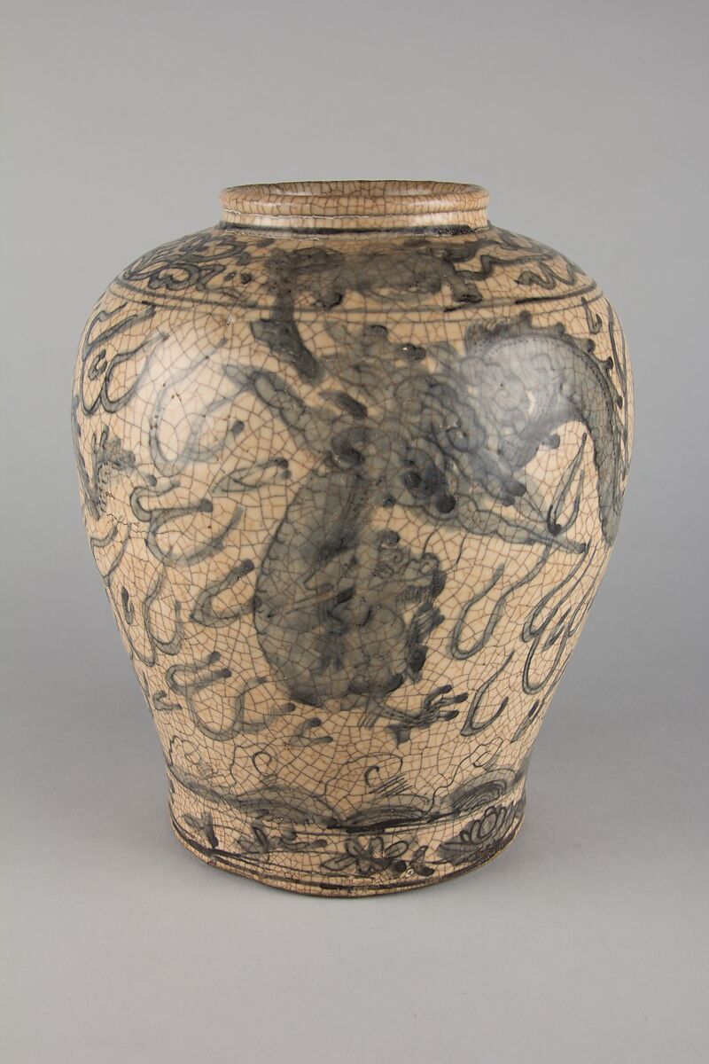 Jar with dragon, Porcelain painted in underglaze cobalt blue (Zhangzhou ware), China