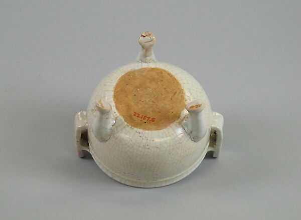 Incense burner, Porcelain with crackled glaze (Jingdezhen ware), China