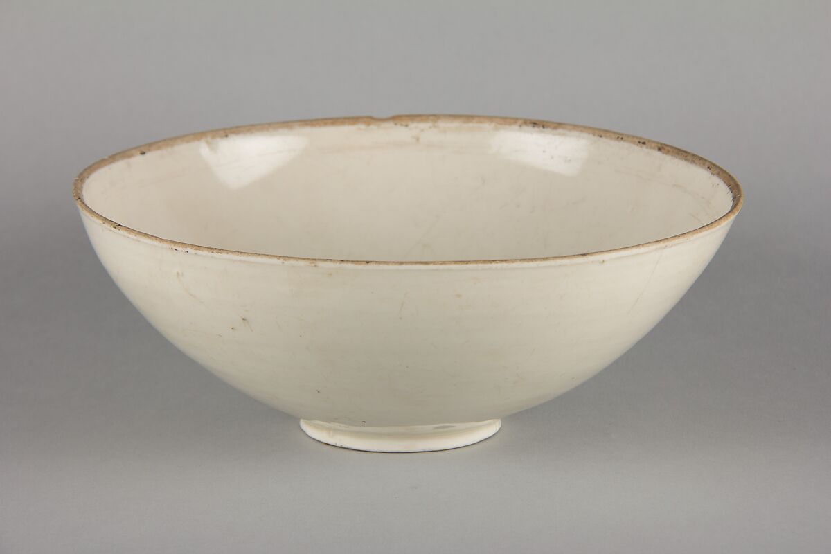 Bowl, Porcelain with white glaze (Ding ware), China