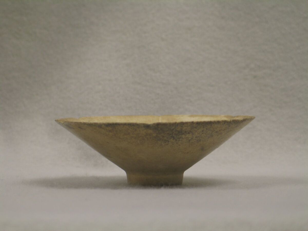 Lobed bowl, Porcelain with crackled glaze (Jingdezhen Qingbai ware), China 