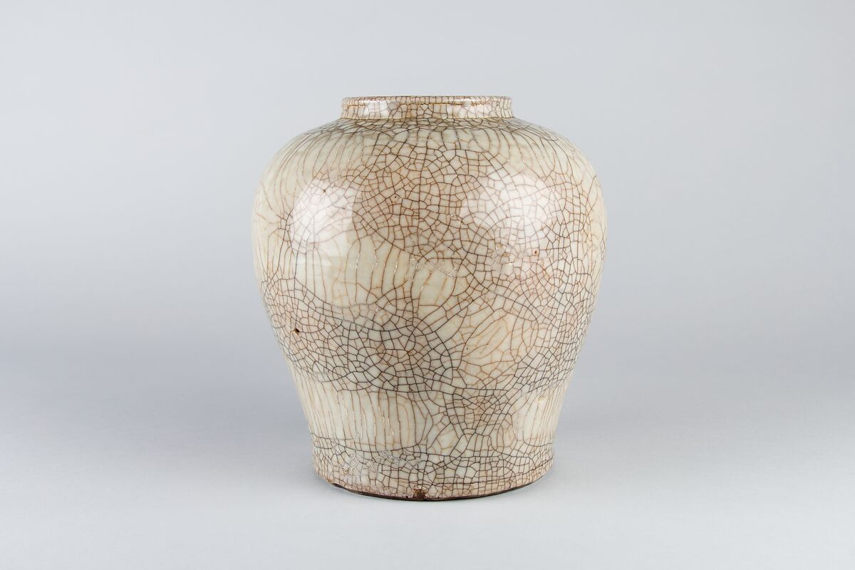 Jar, Porcelain with crackled glaze (Zhangzhou ware), China