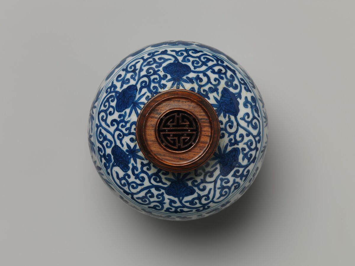 Jar decorated with auspicious characters amid plants, Porcelain painted in underglaze cobalt blue (Jingdezhen ware), China