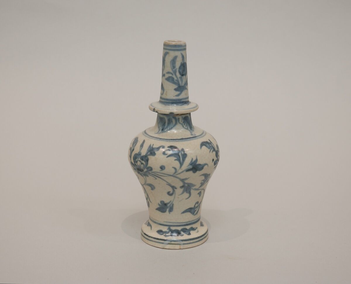 Sprinkler, Porcelain painted with cobalt blue, China 