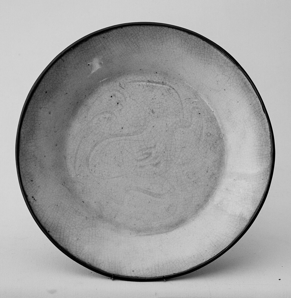 Dish with flower scrolls, Porcelain with incised decoration (Southern Ding ware), China 