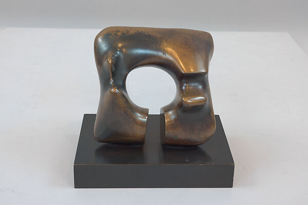 Maquette: Square Form with Cut