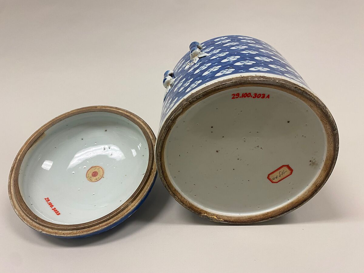 Covered jar with plum blossoms (one of a pair), Porcelain painted in underglaze cobalt blue (Jingdezhen ware), China