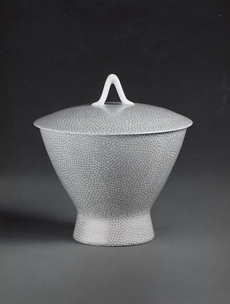 "2000" Sugar Bowl and Cover, Raymond Loewy (American (born France) Paris 1893–1986 Monte Carlo), Porcelain 