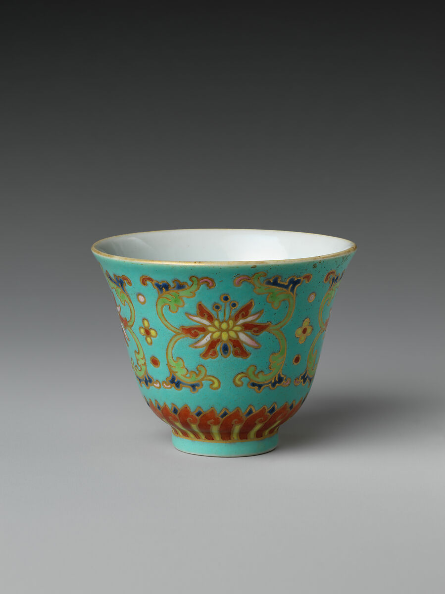 Cup with floral scrolls, Porcelain painted in overglaze polychrome enamels and gold (Jingdezhen ware), China