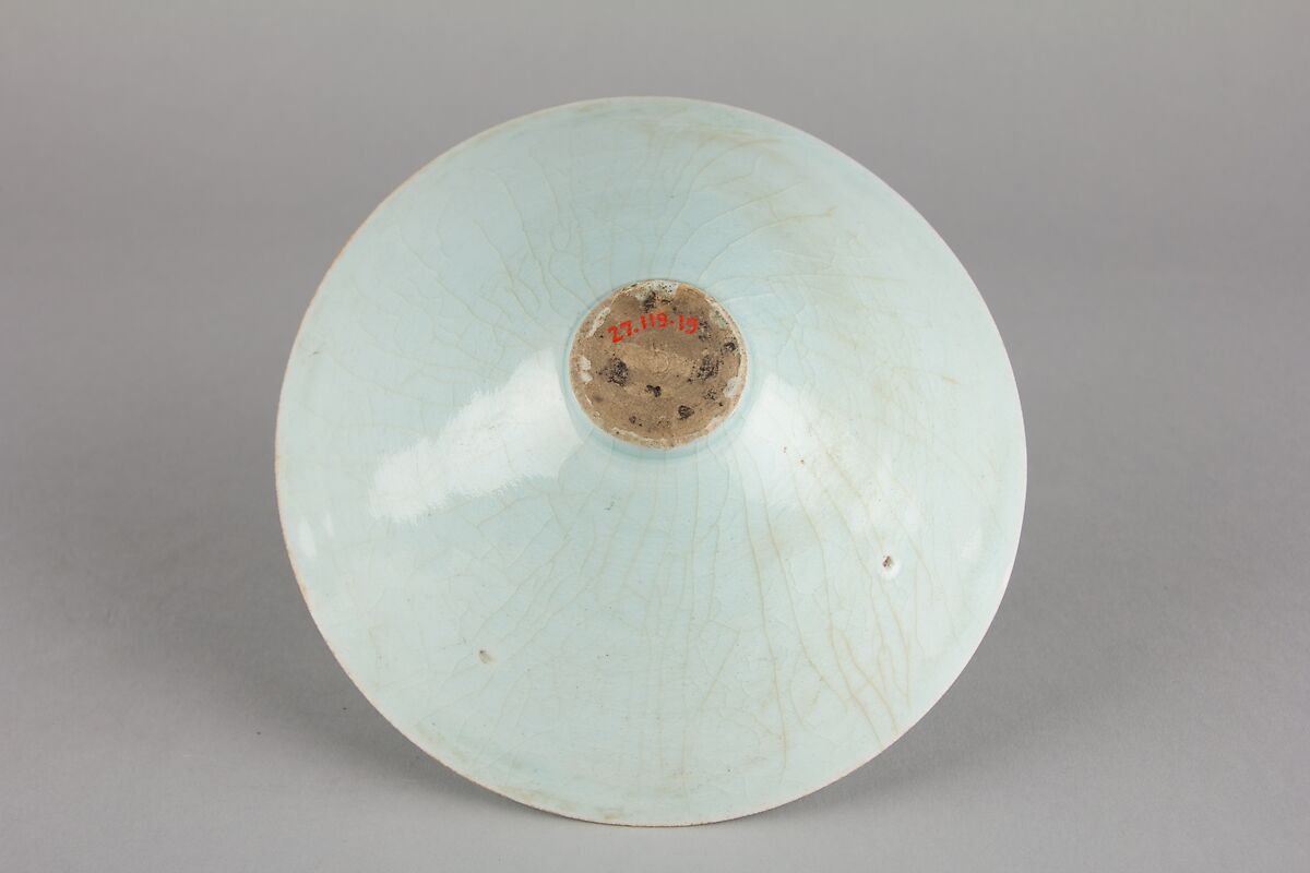 Bowl, Porcelain with blue-white glaze (Jingdezhen Qingbai ware), China