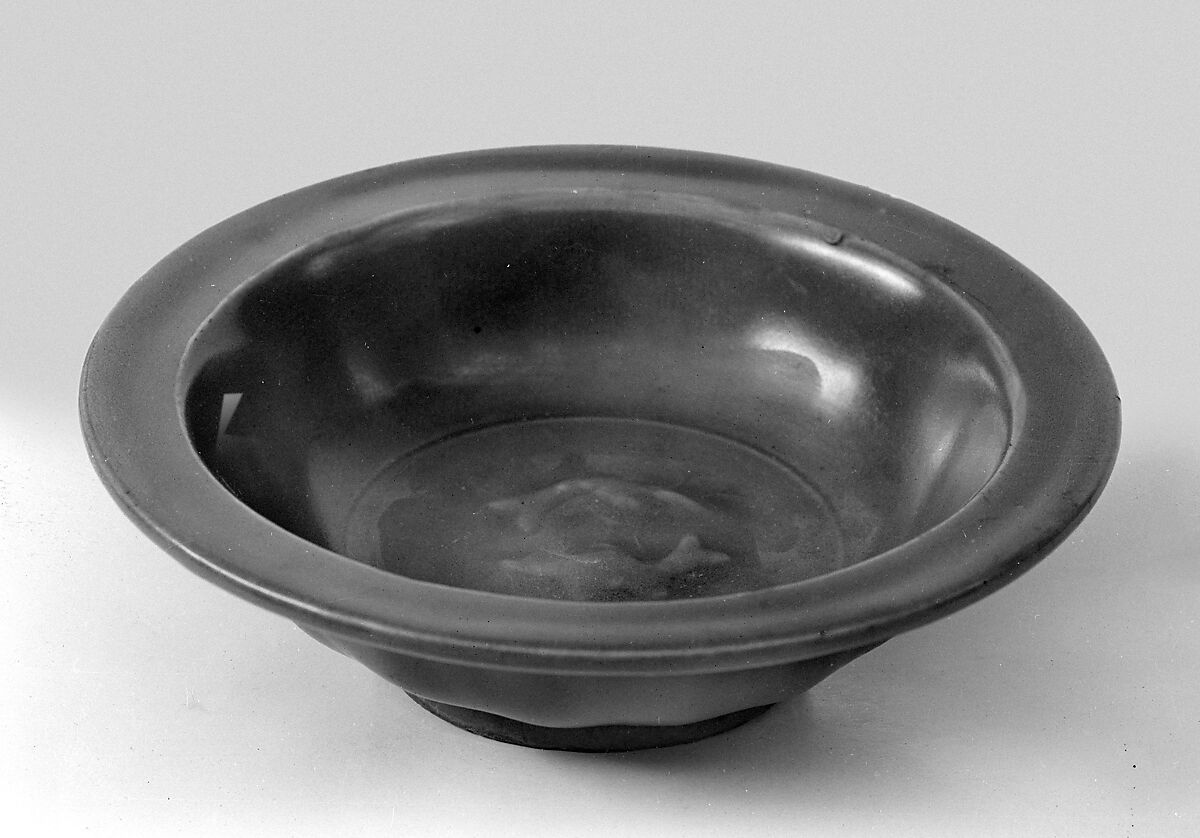 Washer with twin fish, Stoneware with celadon glaze (Longquan ware), China 