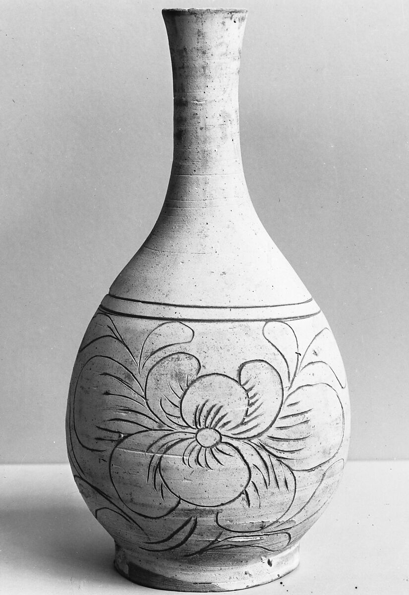 Vase with flowers, Stoneware with incised decoration on white slip (Cizhou ware type), China