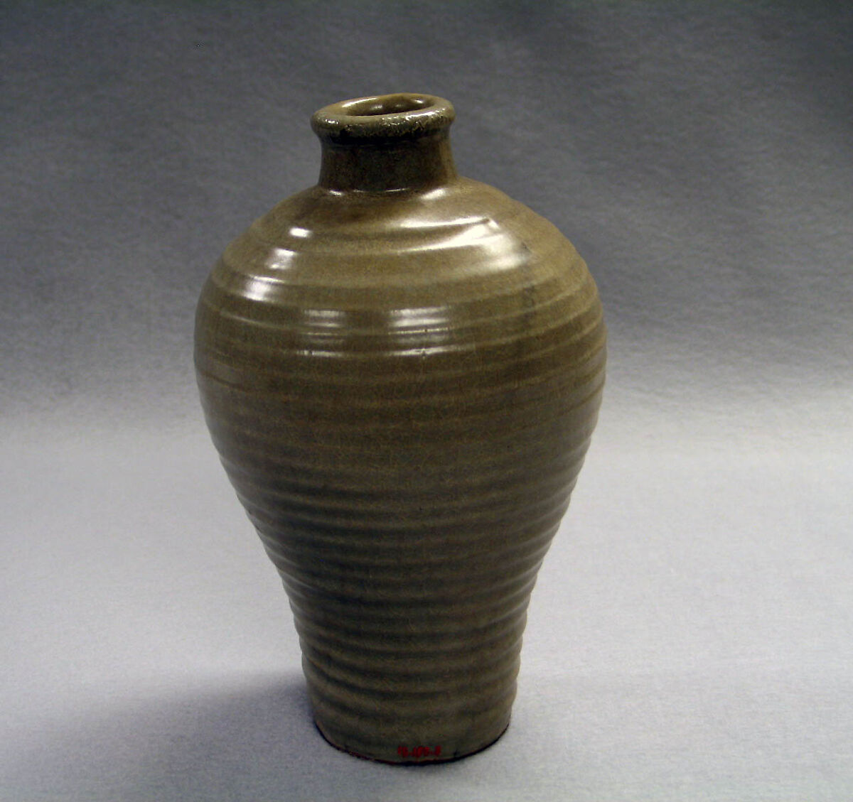 Meiping vase, Stoneware with celadon glaze (Longquan ware), China 