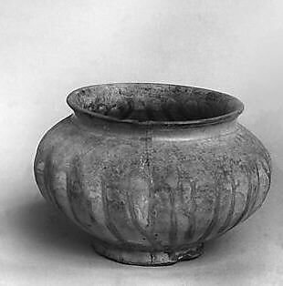 Bowl, Stoneware with white glaze, China 