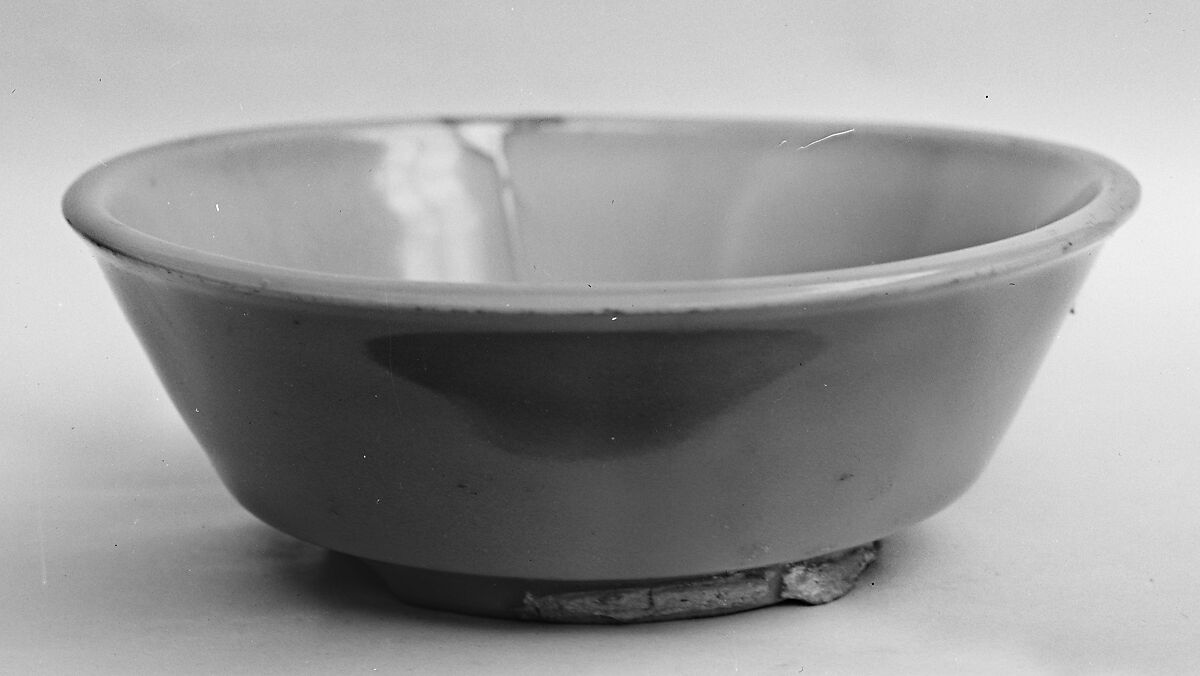 Bowl, Stoneware with celadon glaze (Longquan ware), China