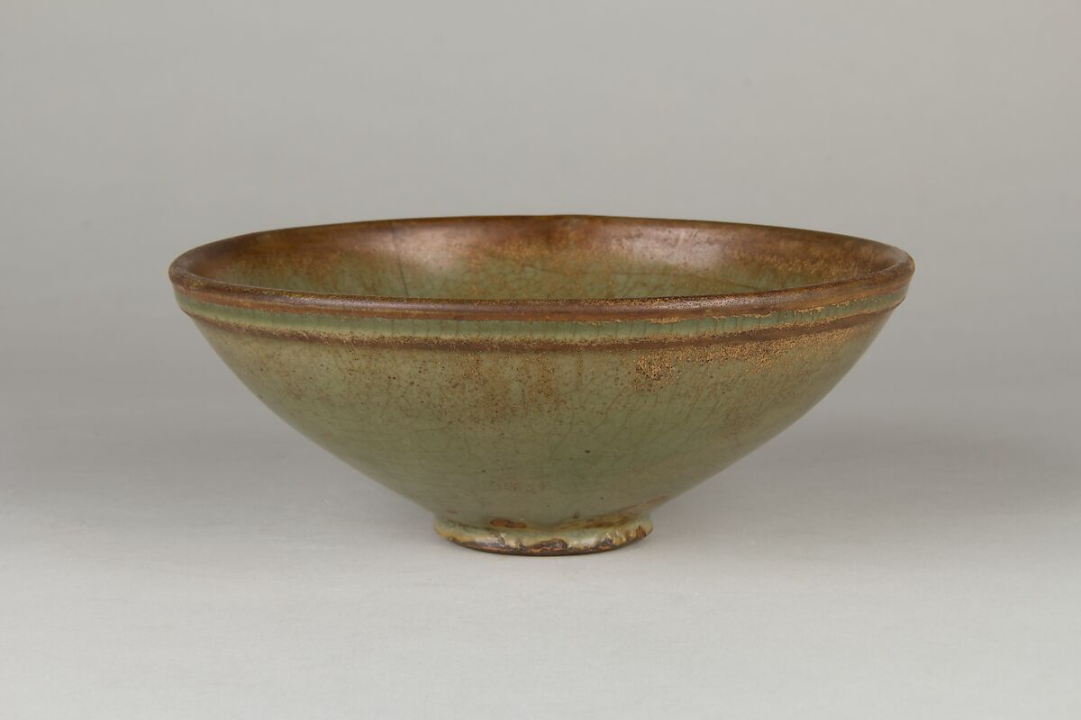 Bowl with lotus, Stoneware with incised decoration under celadon glaze (Yaozhou ware), China