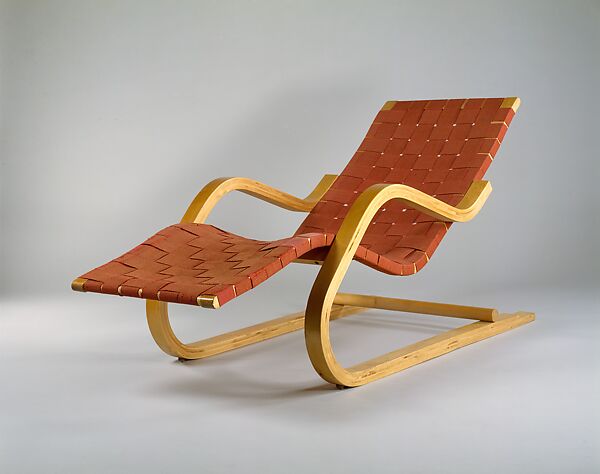 "39" Chaise Longue, Alvar Aalto (Finnish, Kuortane 1898–1976 Helsinki), Molded birch plywood and cotton webbing 